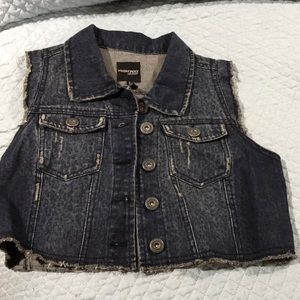 Juniors denim cropped vest